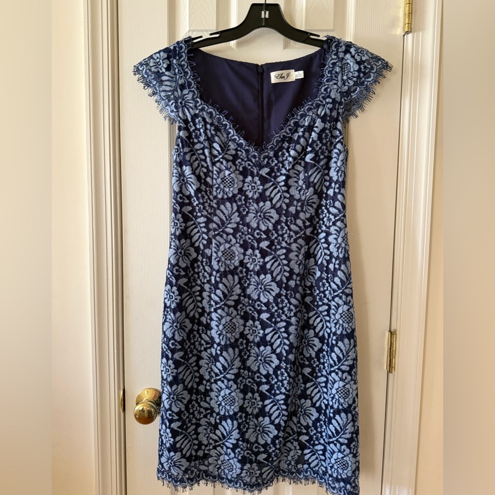 Eliza J navy floral lace sheath knee length dress